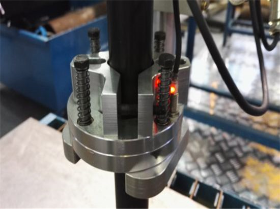Китайски евтини 30mm CNC плазма рязане машина цена