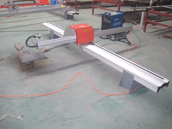 Китай производител cnc преносими плазмените ножове за рязани алуминий от неръждаема стомана / желязо / метал