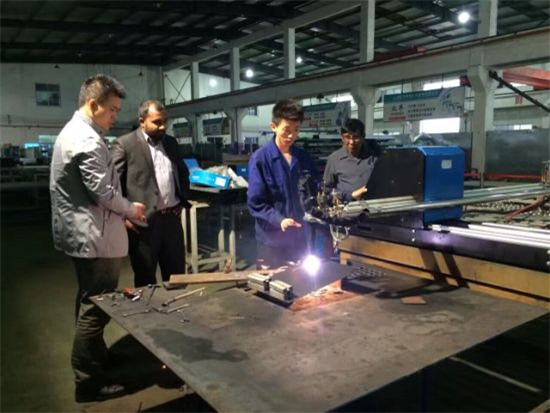 CNC плазма и пламък преносими машина за рязане