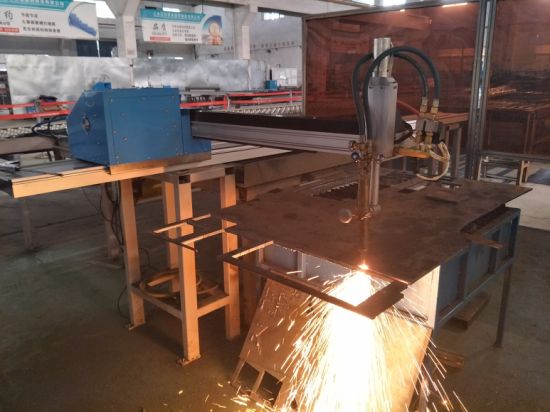 Автоматична CNC плазмена режеща метална машина със система за управление на стартиране
