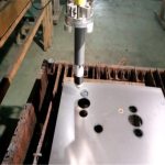 Таблица Плазмено офорт машина за желязо листове нарязани метални материали като желязна мед неръждаема стомана въглерод лист табела