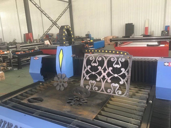 Произведено в Китай металорежещи машини CNC плазмено металорежещи машини