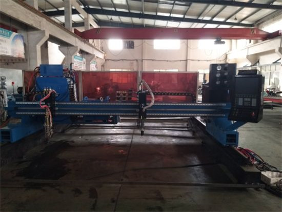 Воден резервоар професионален фабрика доставка плазма рязане машина CNC плазмена маса
